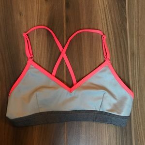 Alo yoga sports bra